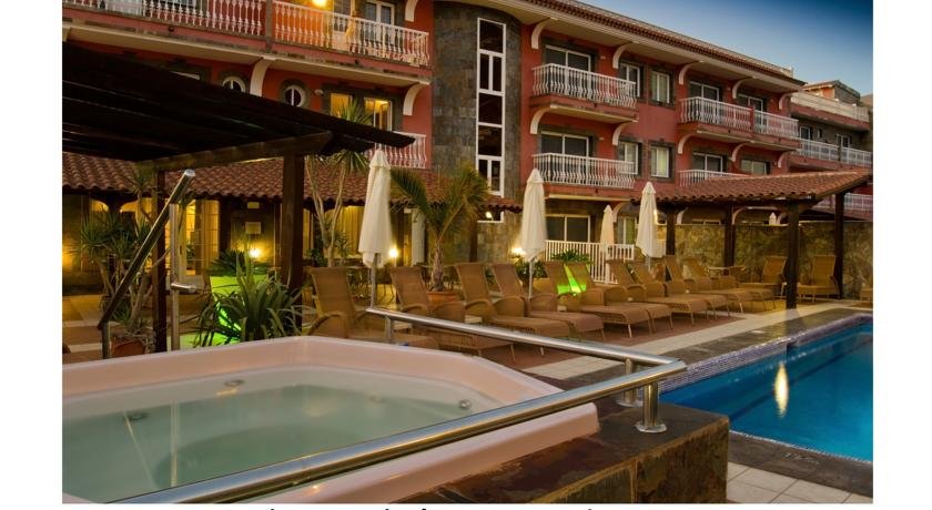Hotel Aldea Suites - zwembad
